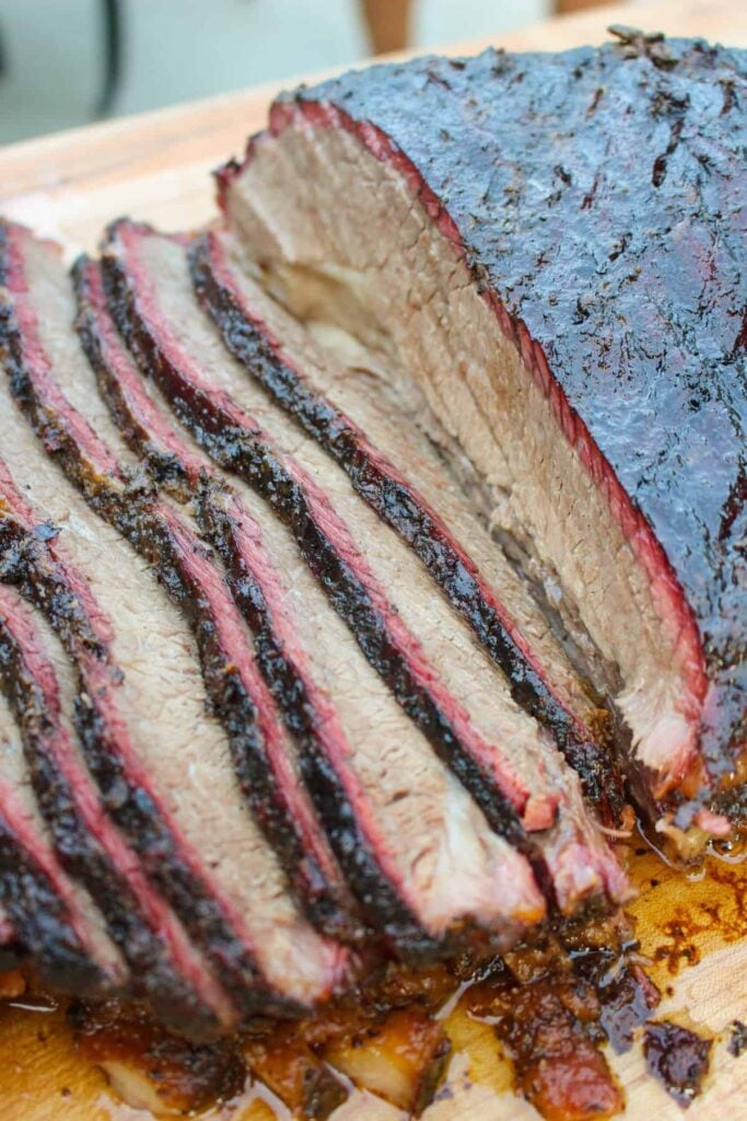 Smoking Brisket at 250 vs 225: Comparing Smoking Temperatures