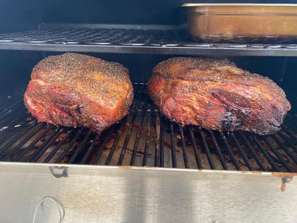 Pork Butt Fat Up or Down: Discussing Fat Placement in Smoking