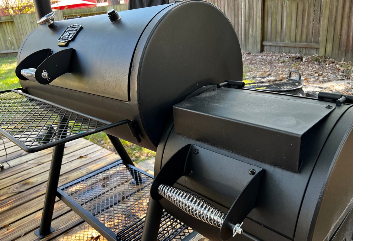 Reverse Flow Smoker vs Offset: Comparing Smoker Designs