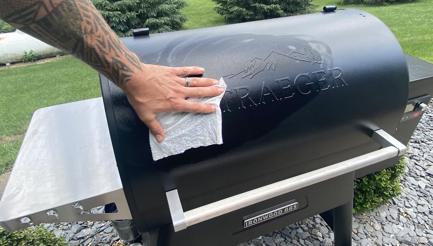 How to Clean Traeger Grill: Steps for Proper Maintenance